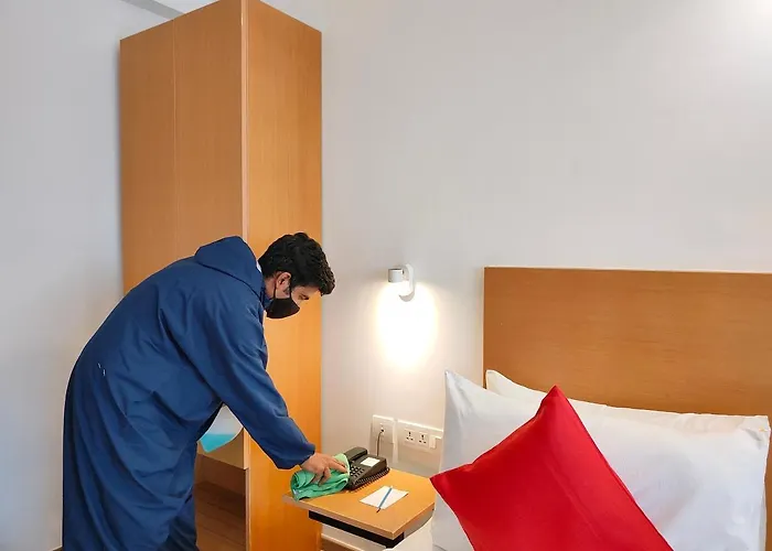Kanak Beacon Hotel - Ashram Road Ahmedabad